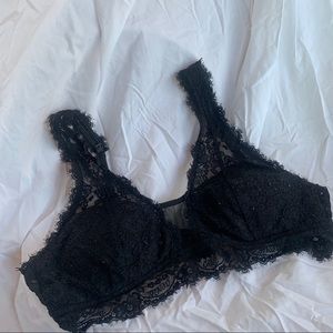 super comfy black lace bralette